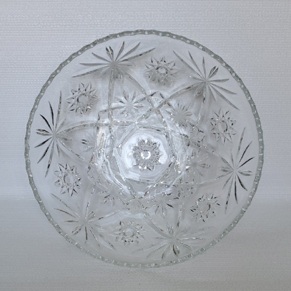 Anchor Hocking Prescut Clear Glass Bowl